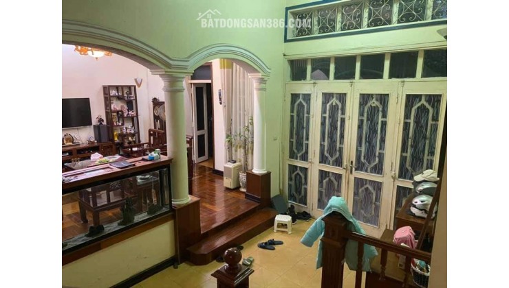 Bán nhà Ngô Quyền Hà Đông, ô tô đỗ cửa, dân trí an ninh tuyệt vời, 52m2, hơn 12 tỷ